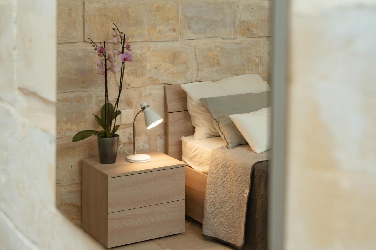 Classic 2bdr Designer Home! Close To Sea Sliema